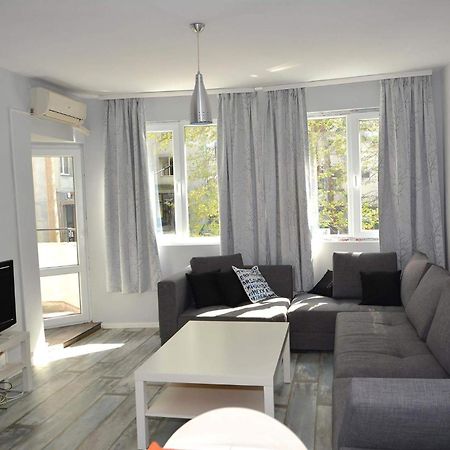 Ivet Apartment Varna Esterno foto
