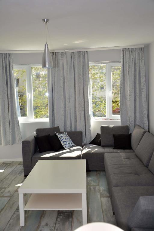 Ivet Apartment Varna Esterno foto
